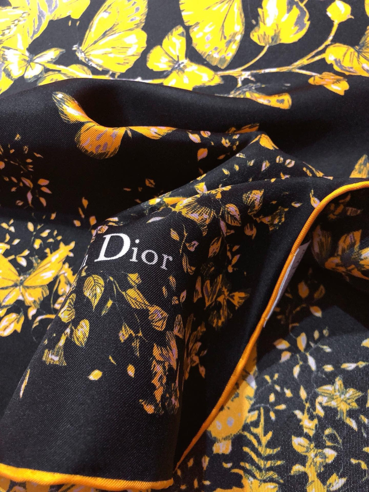 Dior 2026 Le Cœur Des Papillons Scarf 90cm Silk 183757