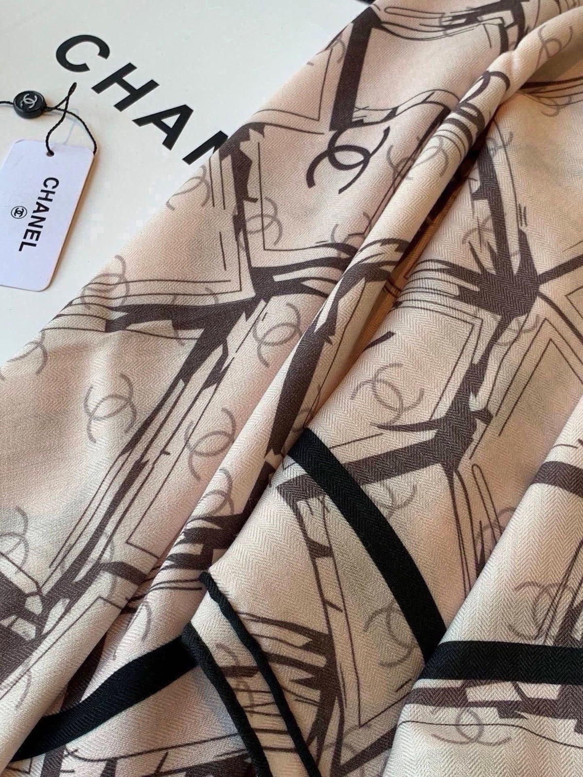 Chanel 2026 Geometric Scarf 135cm Black White Silk And Cashmere 214969