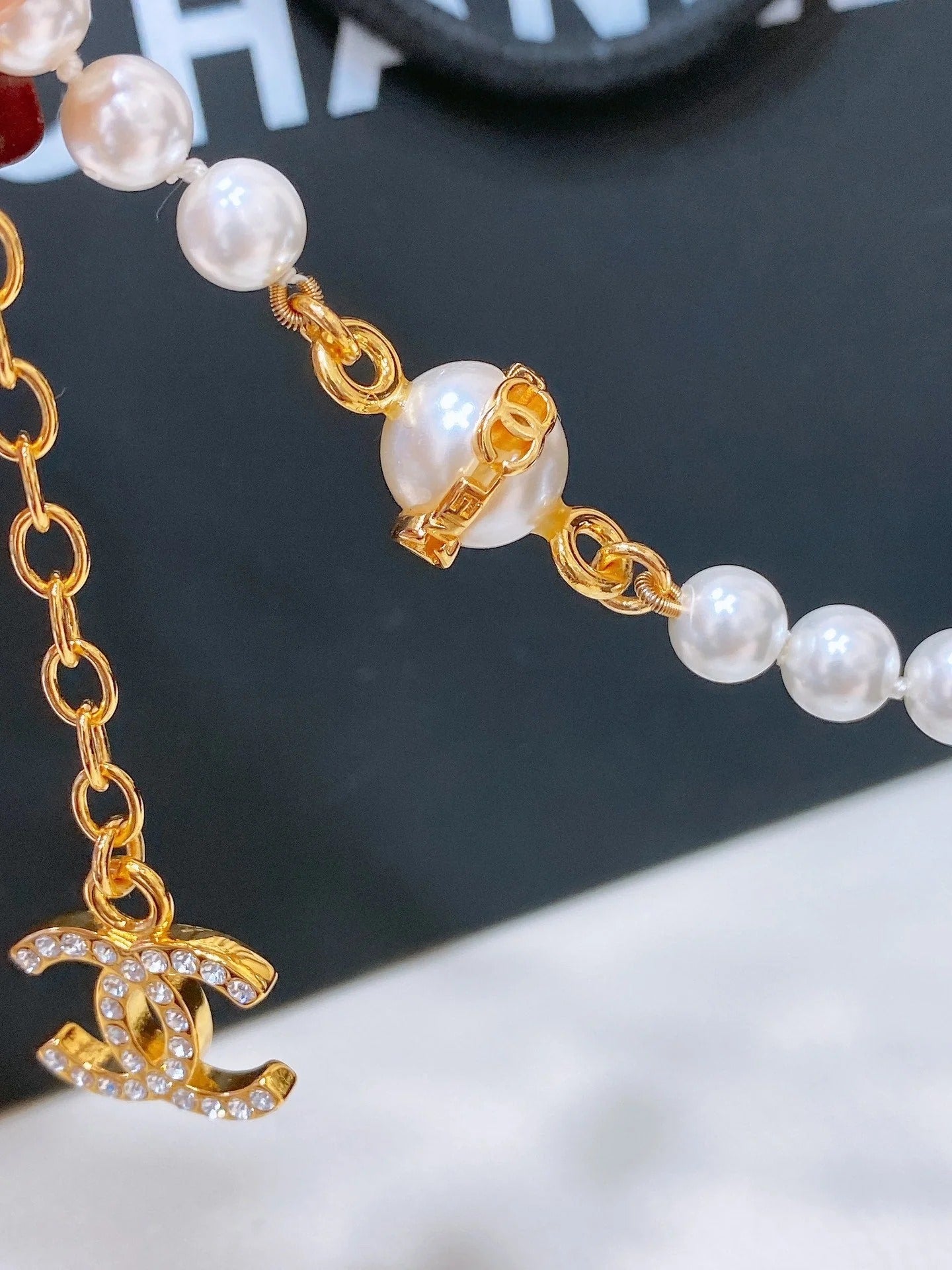 Chanel 2026 Pearl Double-Layer CC Chain Necklace Belt