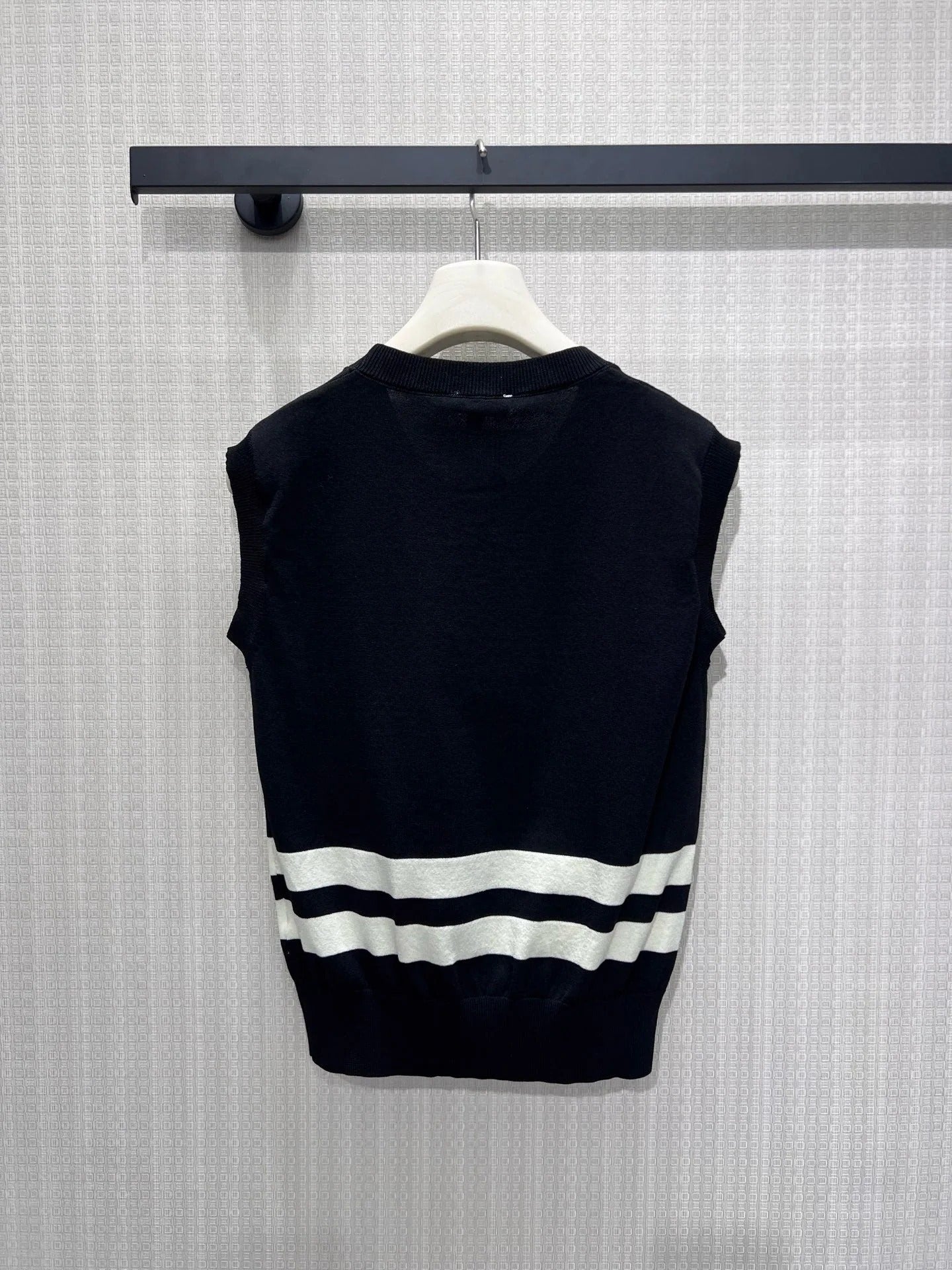 Chanel 2026 Vest Shirt Black Wool 399249