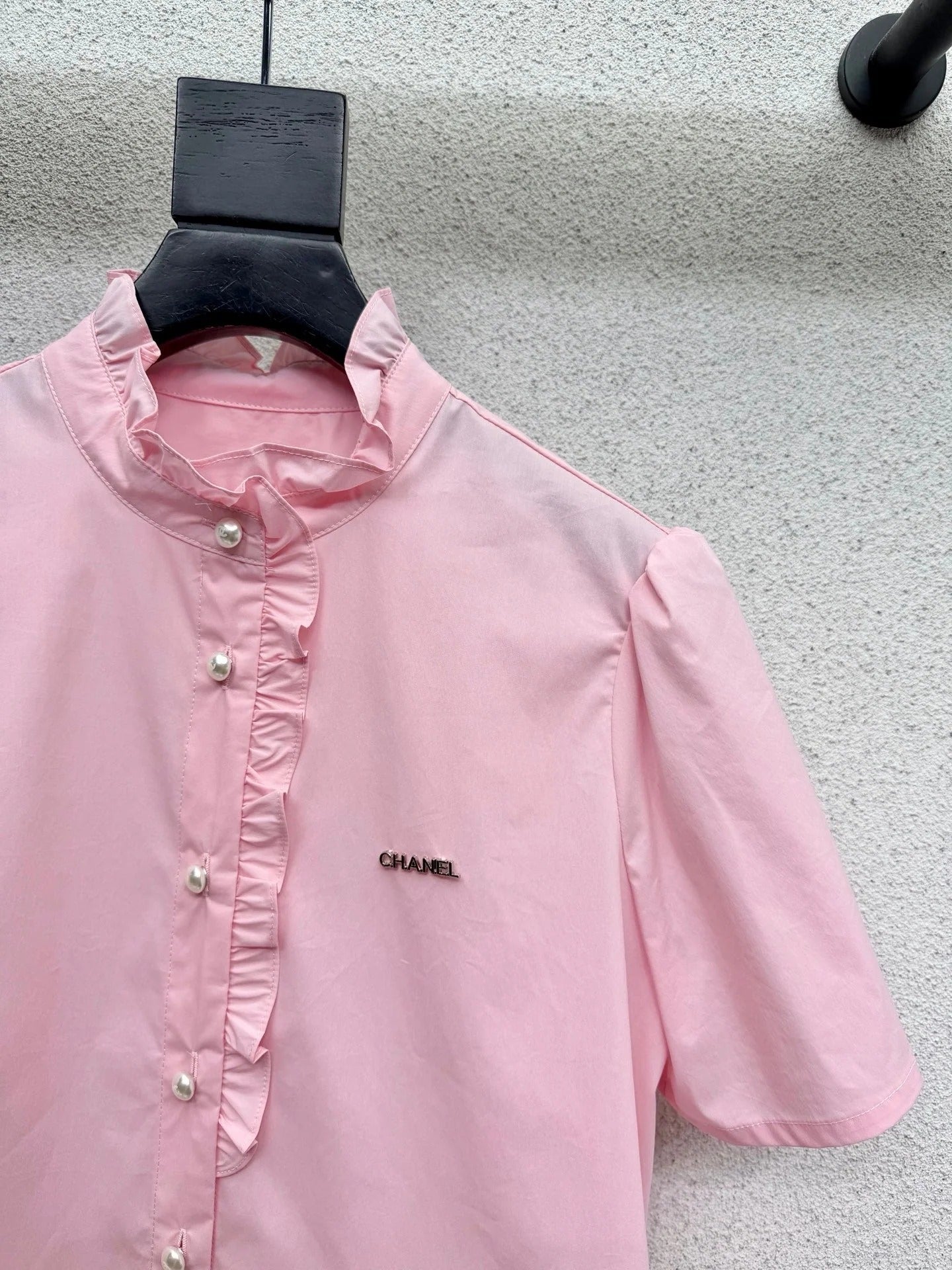 Chanel 2026 Short-sleeved Shirt Pink White Cotton 295896