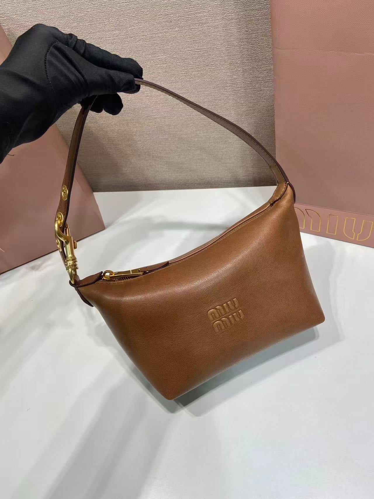 Miumiu 2026 Shoulder Bag 18.5cm Brown Nappa Leather
