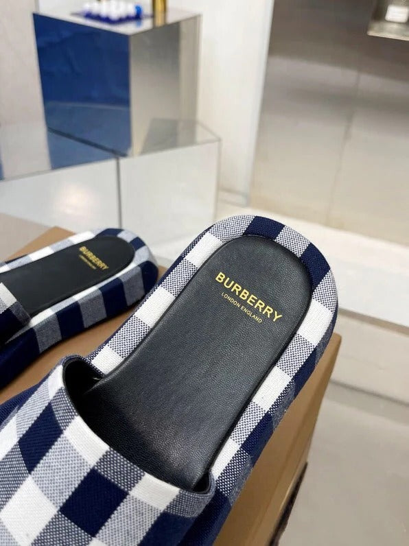 Burberry 26 Check Slippers Navy Blue Black in Cotton Linen 729729