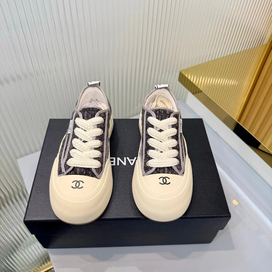 Chanel 2026 Sneaker Black White Denim 928233