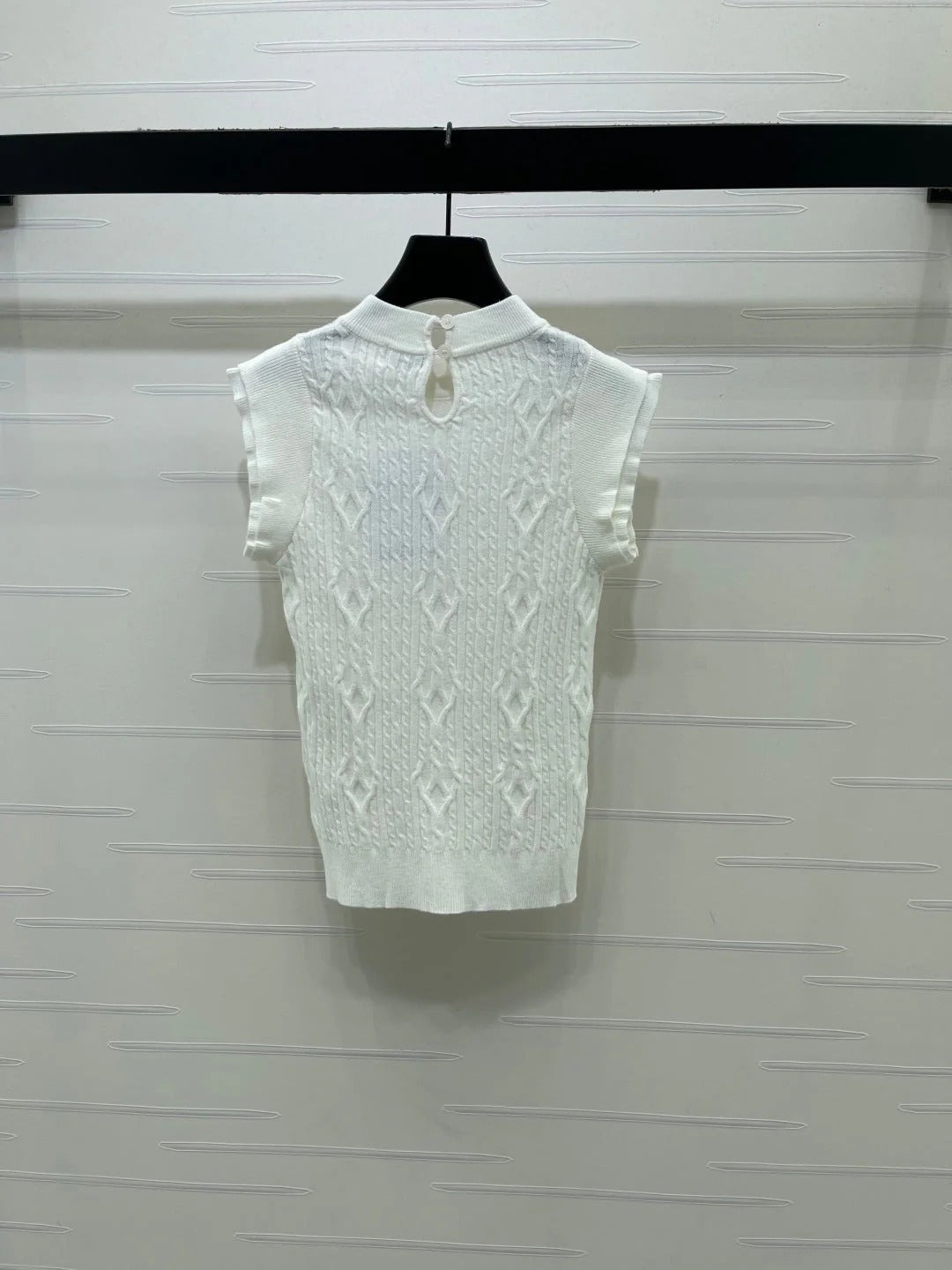 Chanel 2026 Crew Neck Cable Knit Vest Cotton 677762