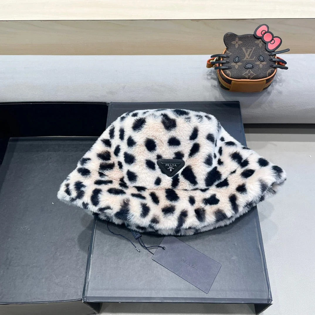 Prada Leopard Print Bucket Hat 435077