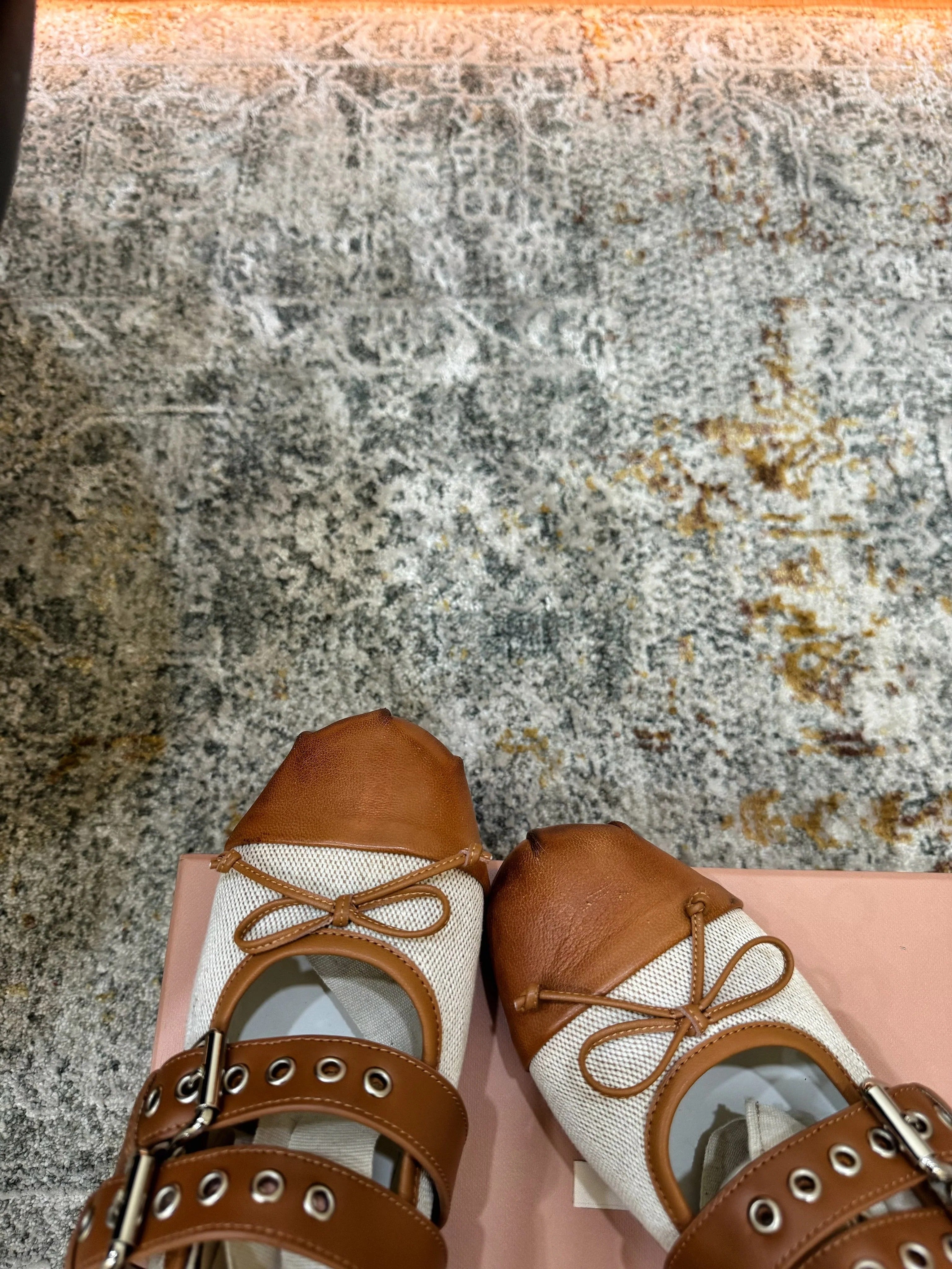Miumiu 26ss Ballet Flat Ivory Camel Canvas Cowhide 709811