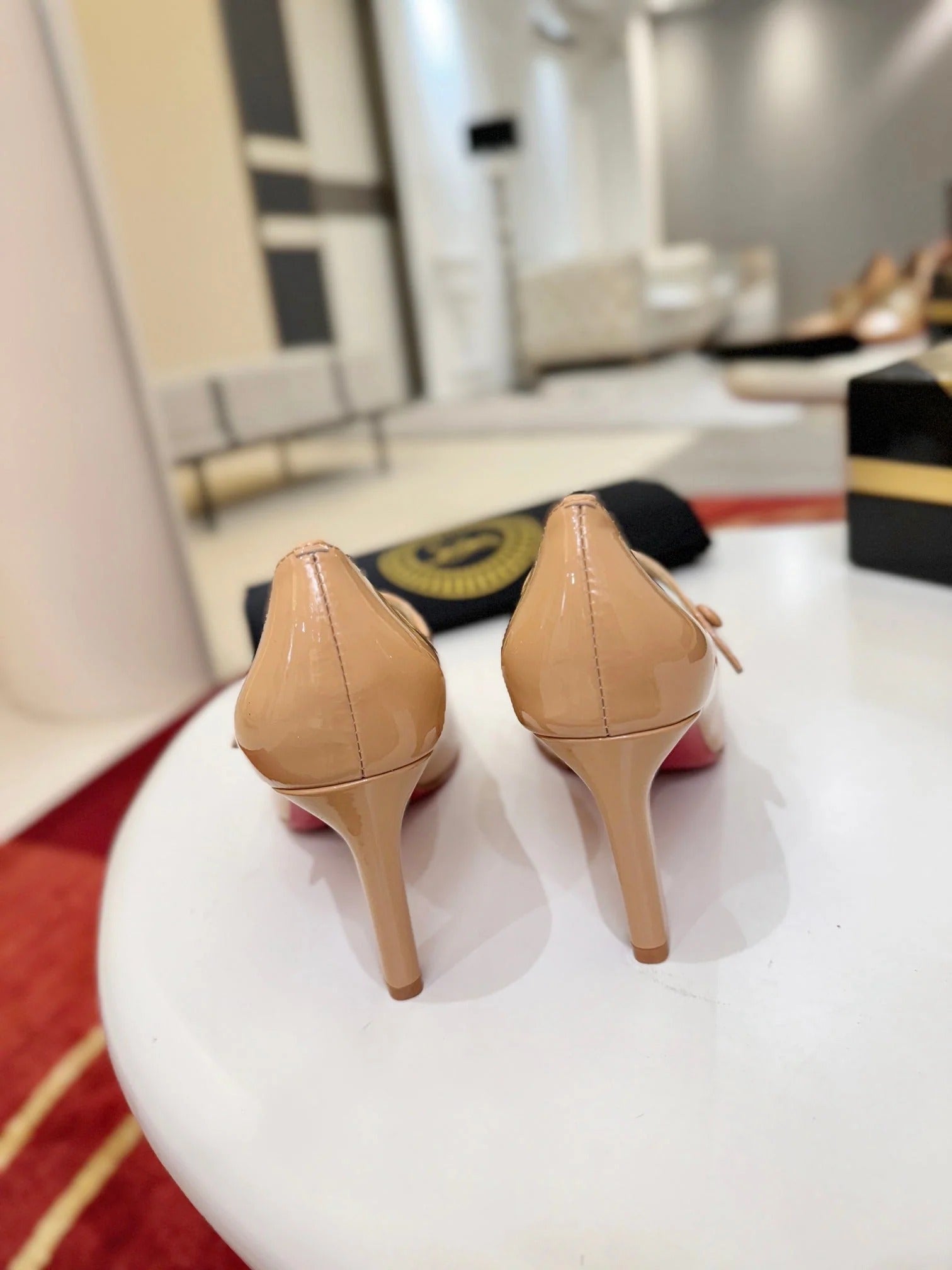 Christian Louboutin Miss Jane 85mm Pump Suede And Patent Leather 825372