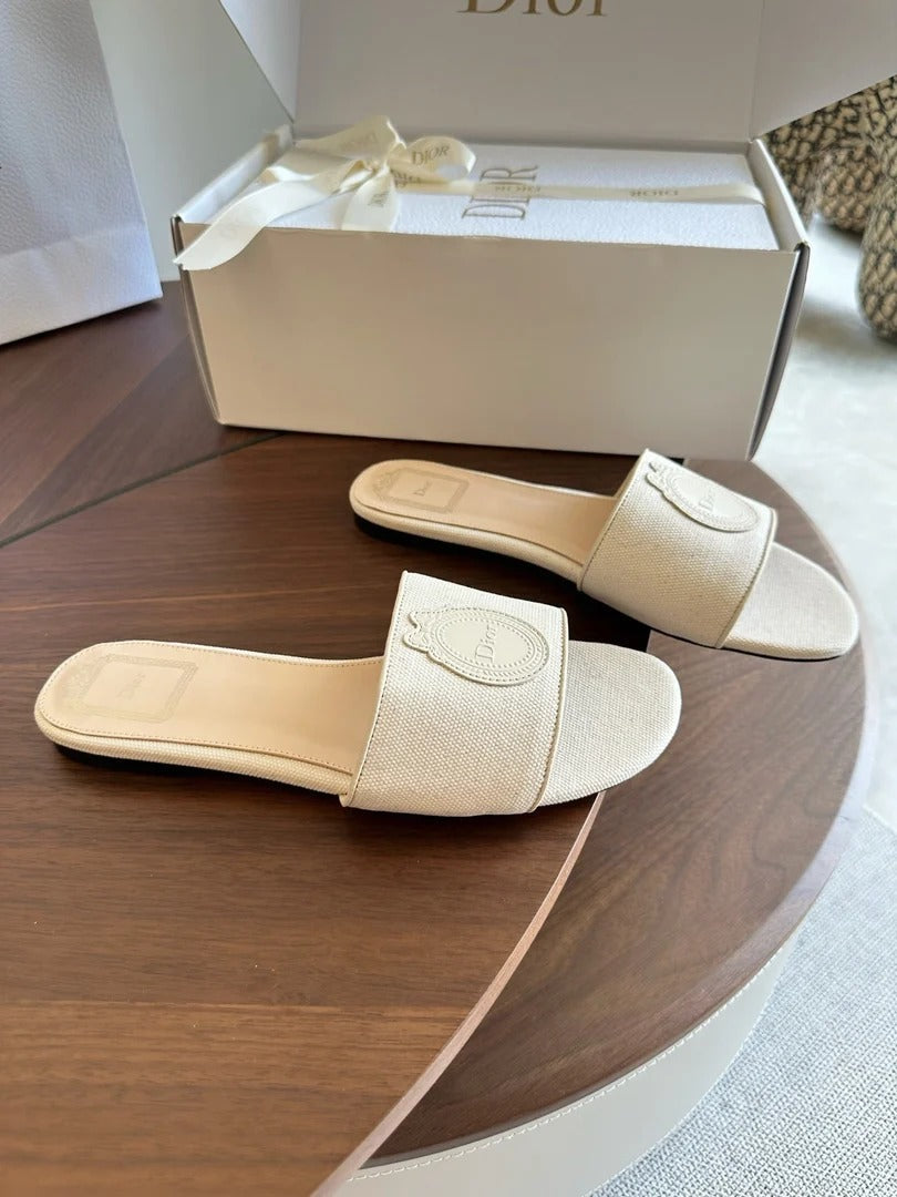 Dior 2026 Medaillon Logo Sandal Canvas Leather 922436