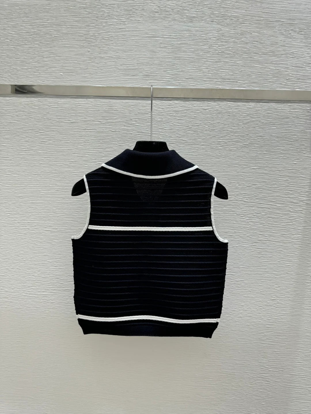 Chanel 2026 Collar Knitted Vest Cardigan Black Cotton Silk 170688