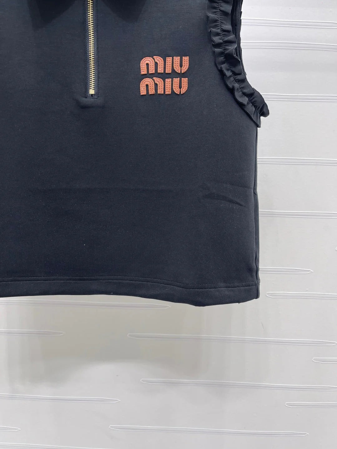 MiuMiu 2026 Vest Shirt and Casual Shorts Set Cotton 645479