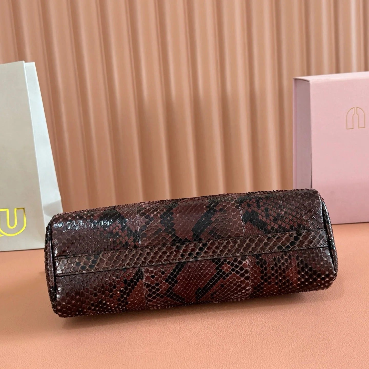 Miu Caprice Clutch 28 Dark Brown in Snakeskin 285282