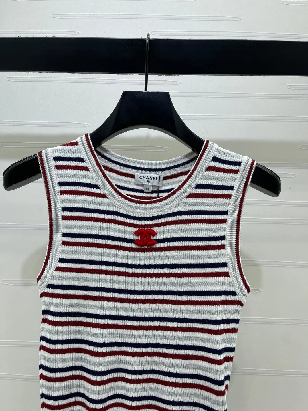 Chanel 2026 Crew Neck Striped Knit Vest Wool 677712