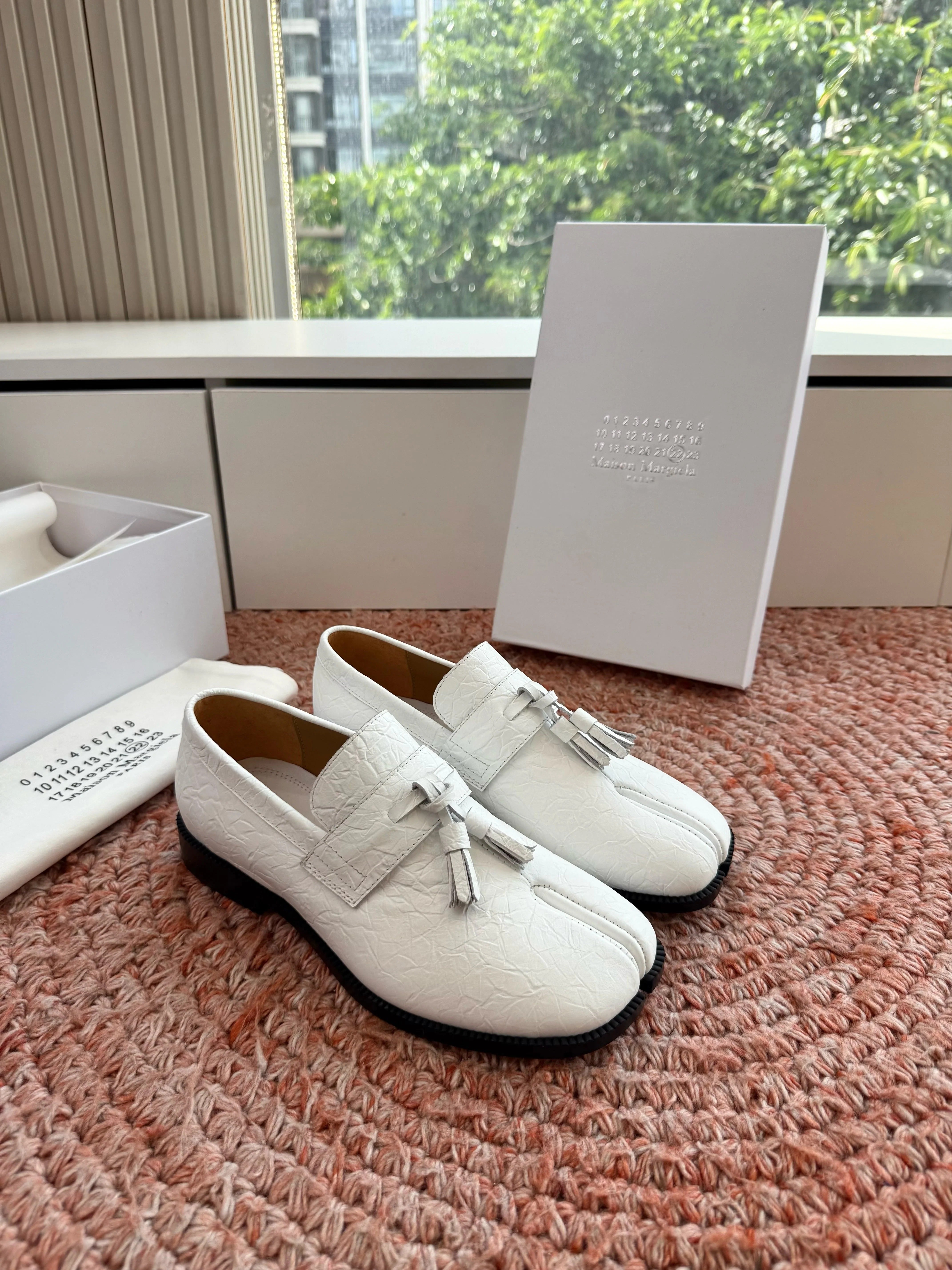 Maison Margiela 2026 Loafer Cowhide 915727