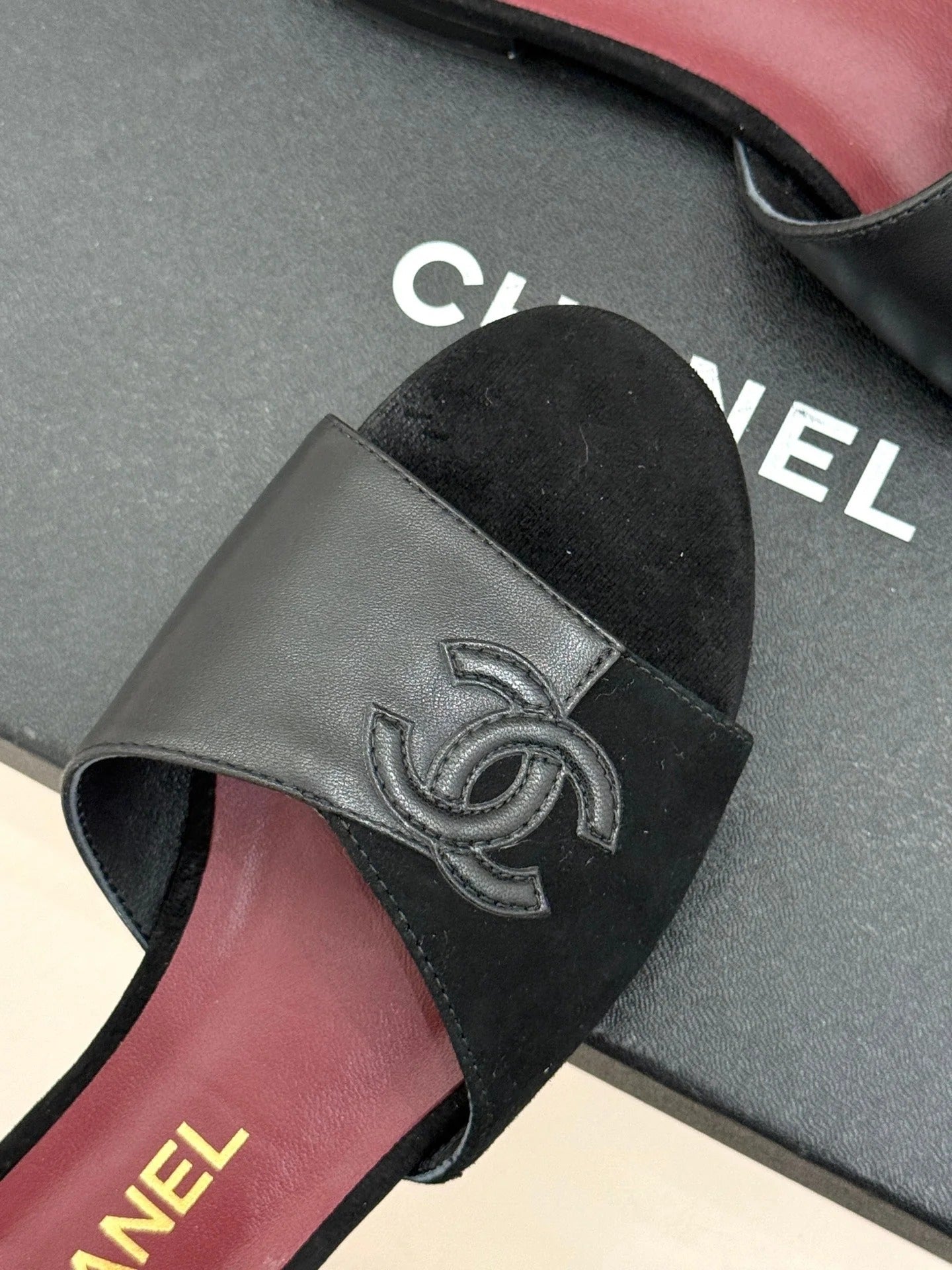 CC 26S Double C Patchwork Sandal Black Gray in Deerskin Cowhide 706372