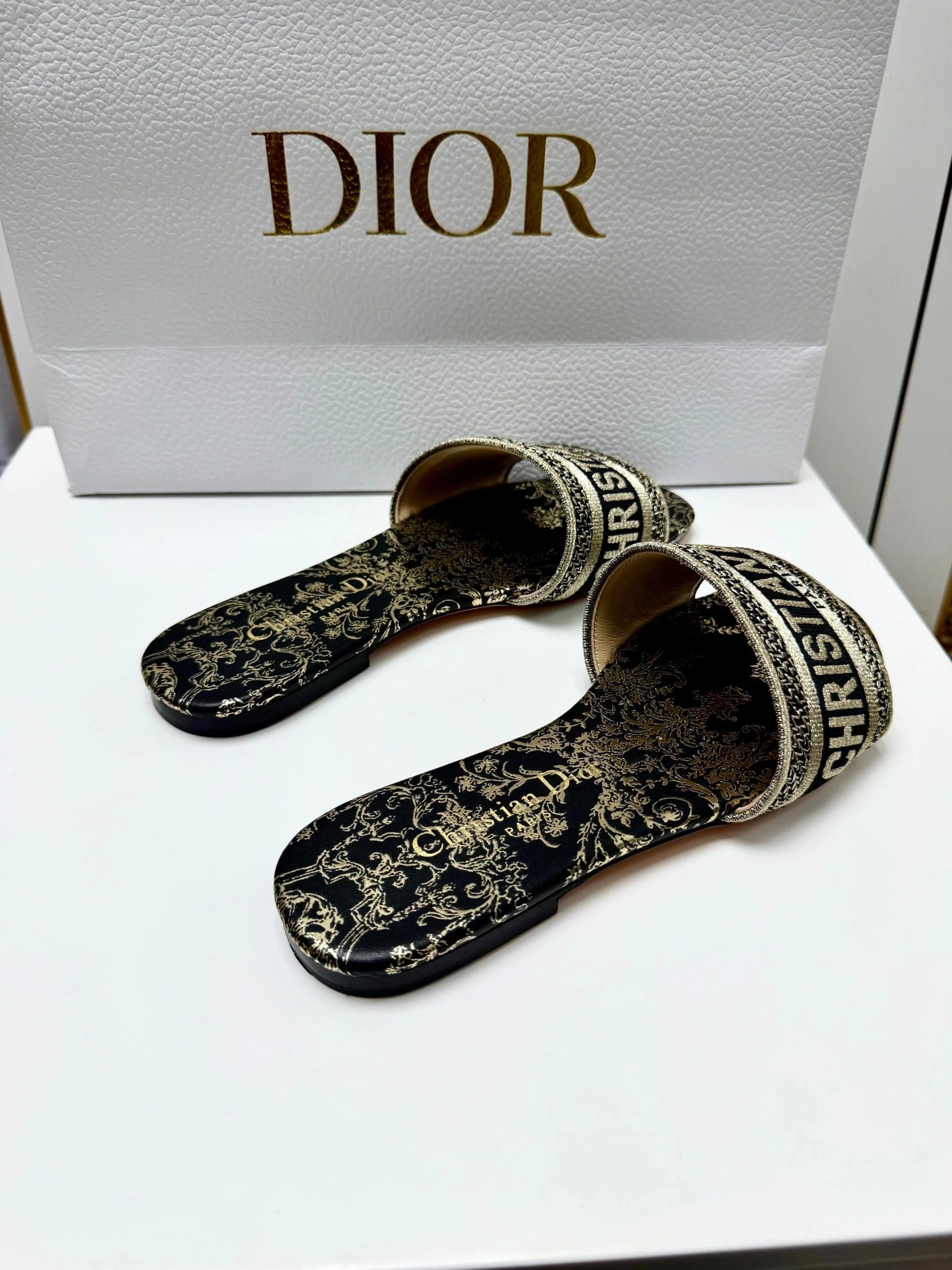 CD 26s Embroidered Sandals Black Gold Genuine Leather 683025