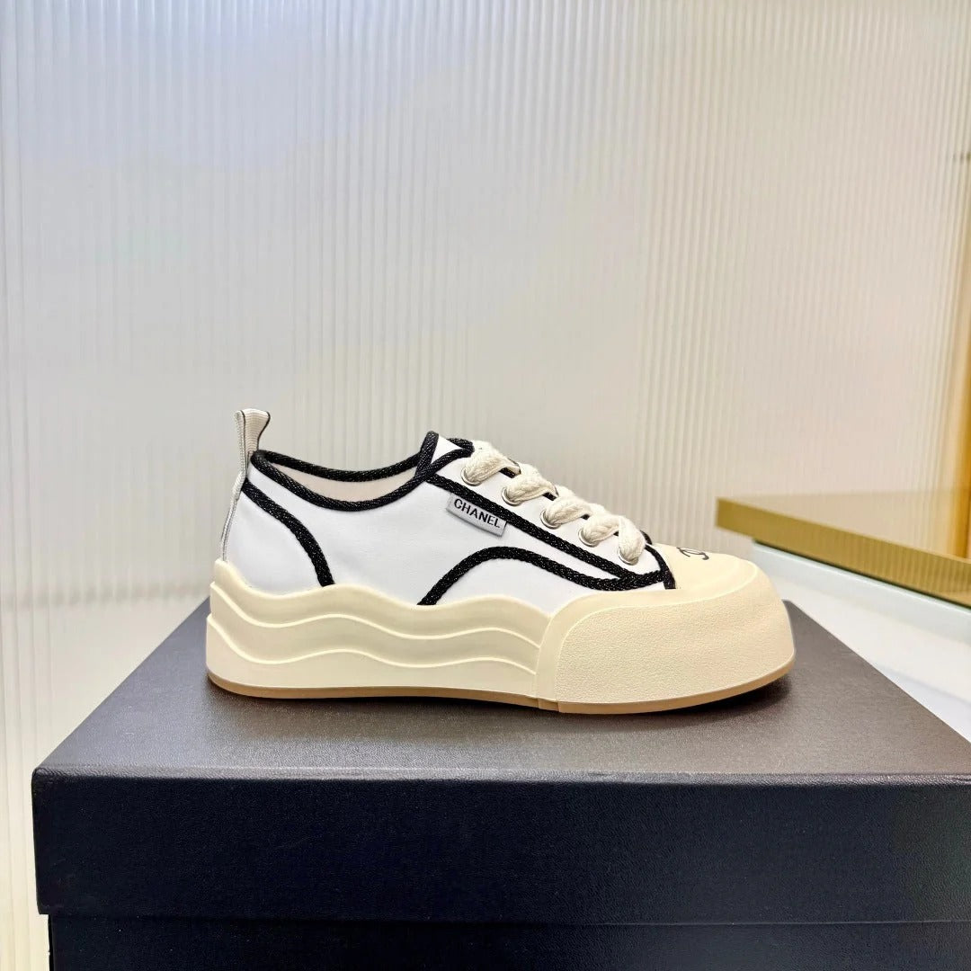 Chanel 2026 Sneaker Biscuit Calfskin 927713
