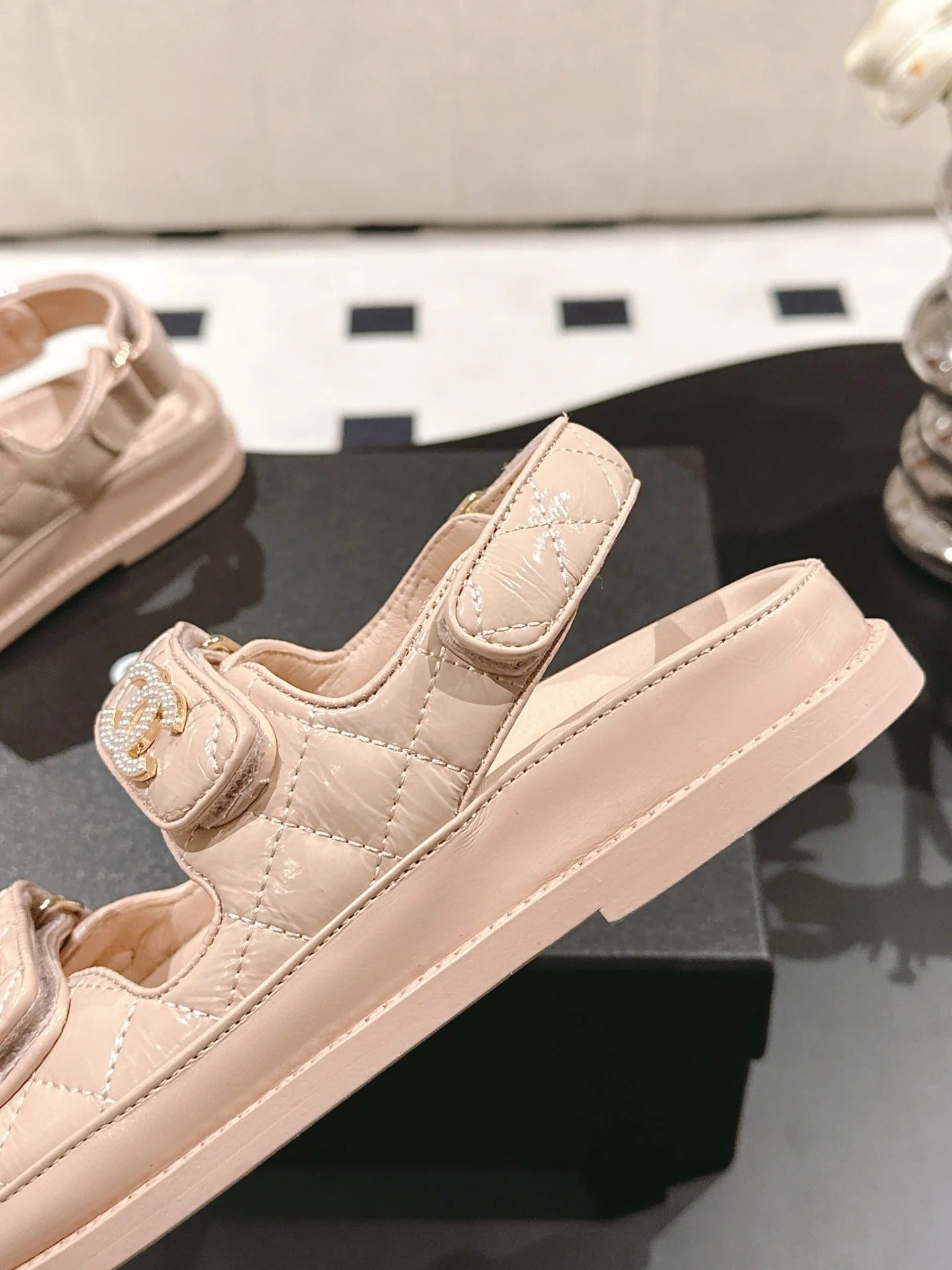 CC 25 Dad Deals Sandals Putty Pink Patent Leather 237591