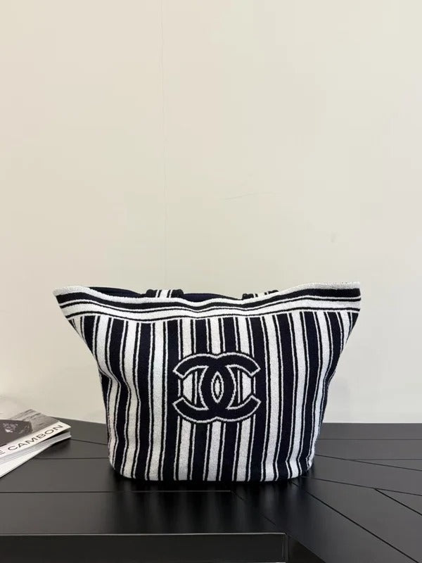 CC 26 Coco Beach Striped Tote Bag 35cm Blue and White Soft Towel Fabric