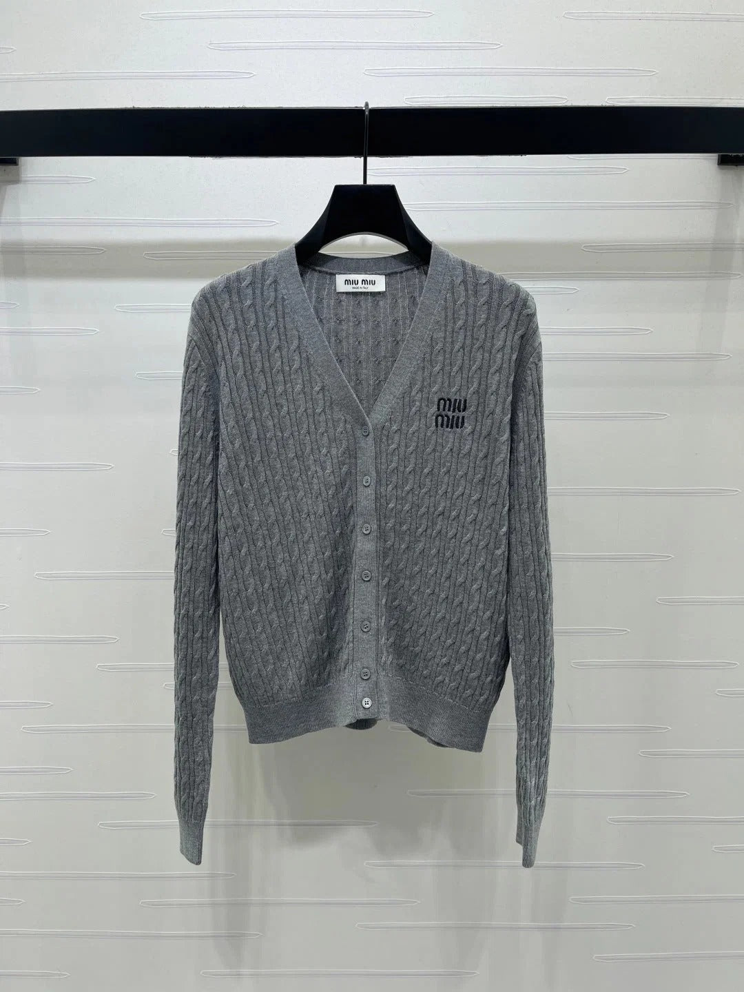 Miumiu 2026 Knit V-neck Long-Sleeve Cardigan Wool 417676