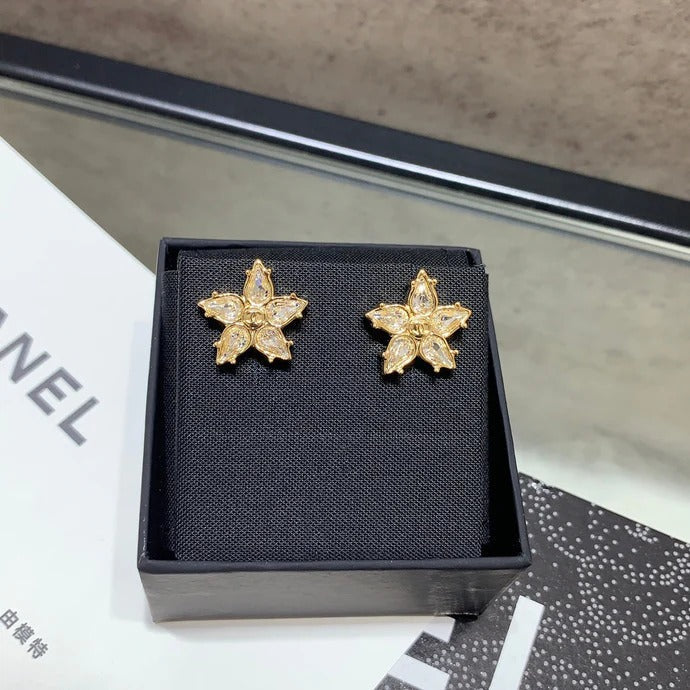 Chanel 2026 Full Diamond Double C Gold Five-Pointed Star Stud Earrings