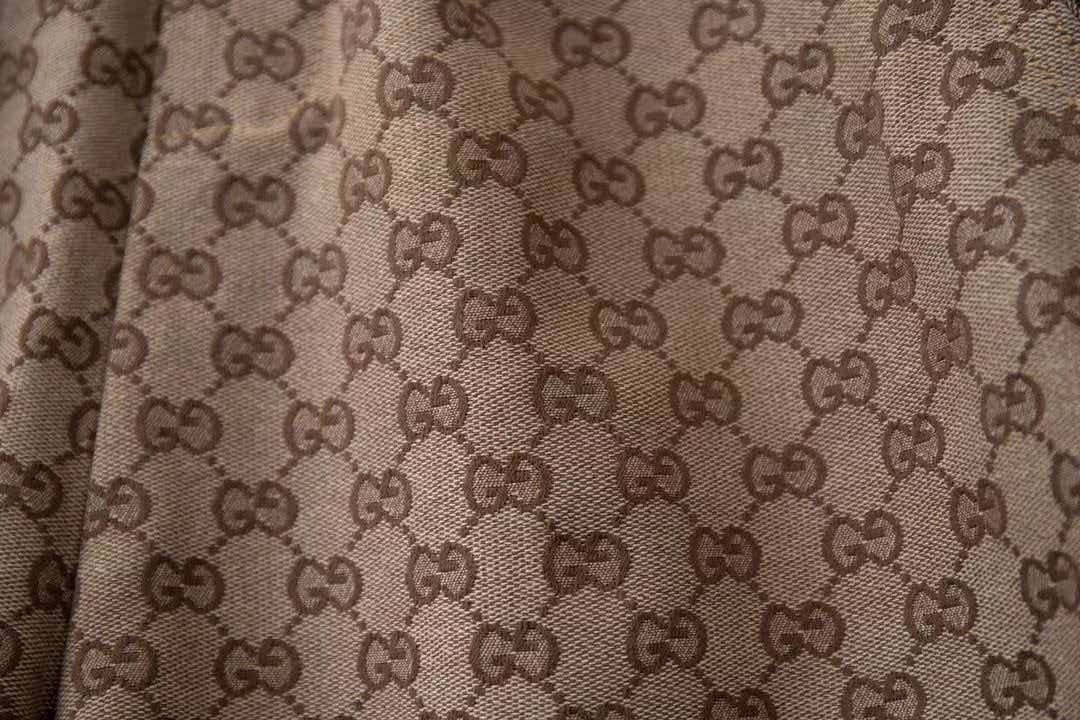 Gucci 2026 GG Supreme Short Beige mix Brown Canvas