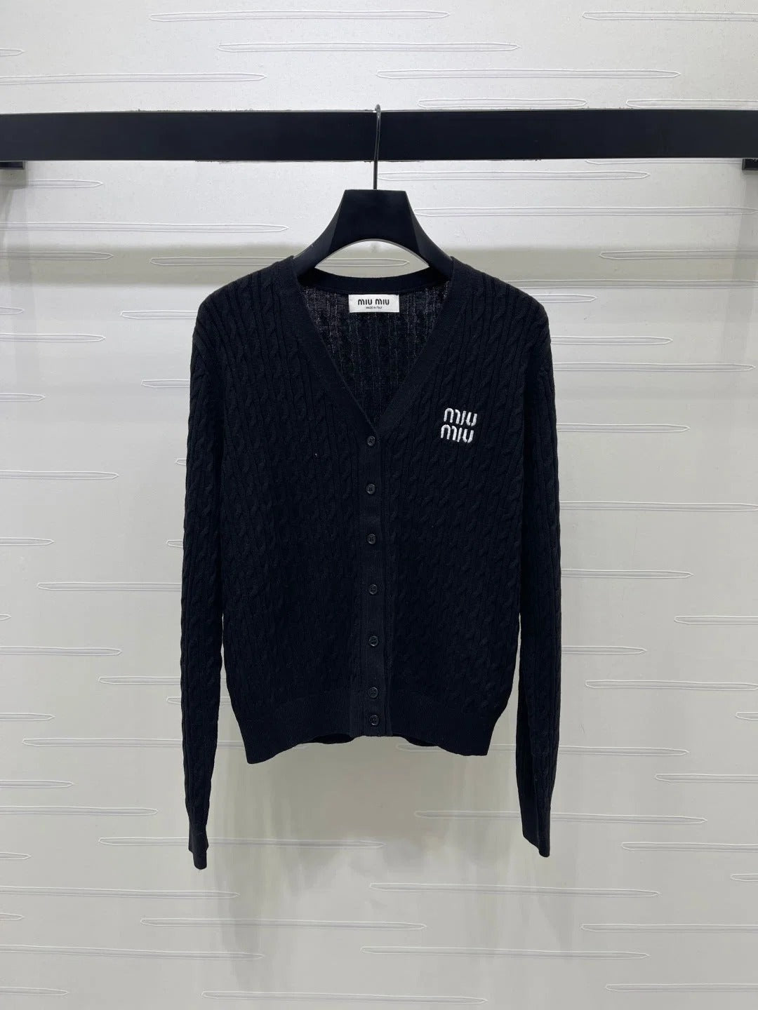 Miumiu 2026 Knit V-neck Long-Sleeve Cardigan Wool 417676