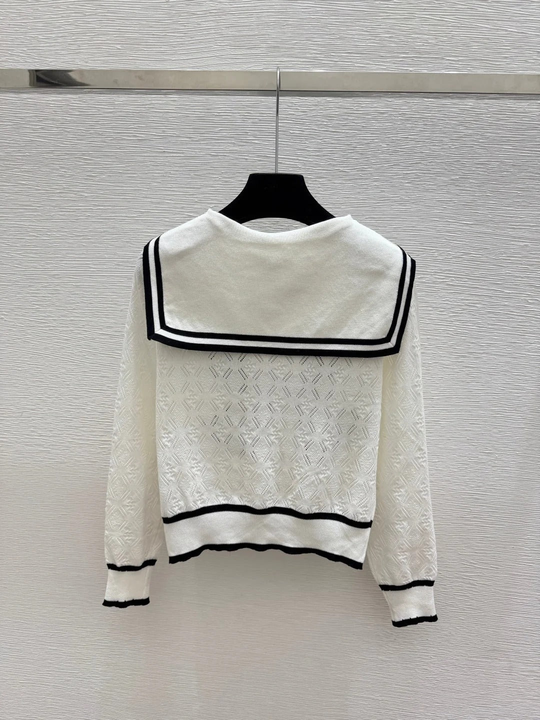 Chanel 2026 Bow Beaded Sailor Collar Knit Long Sleeve White Black Wool 913499