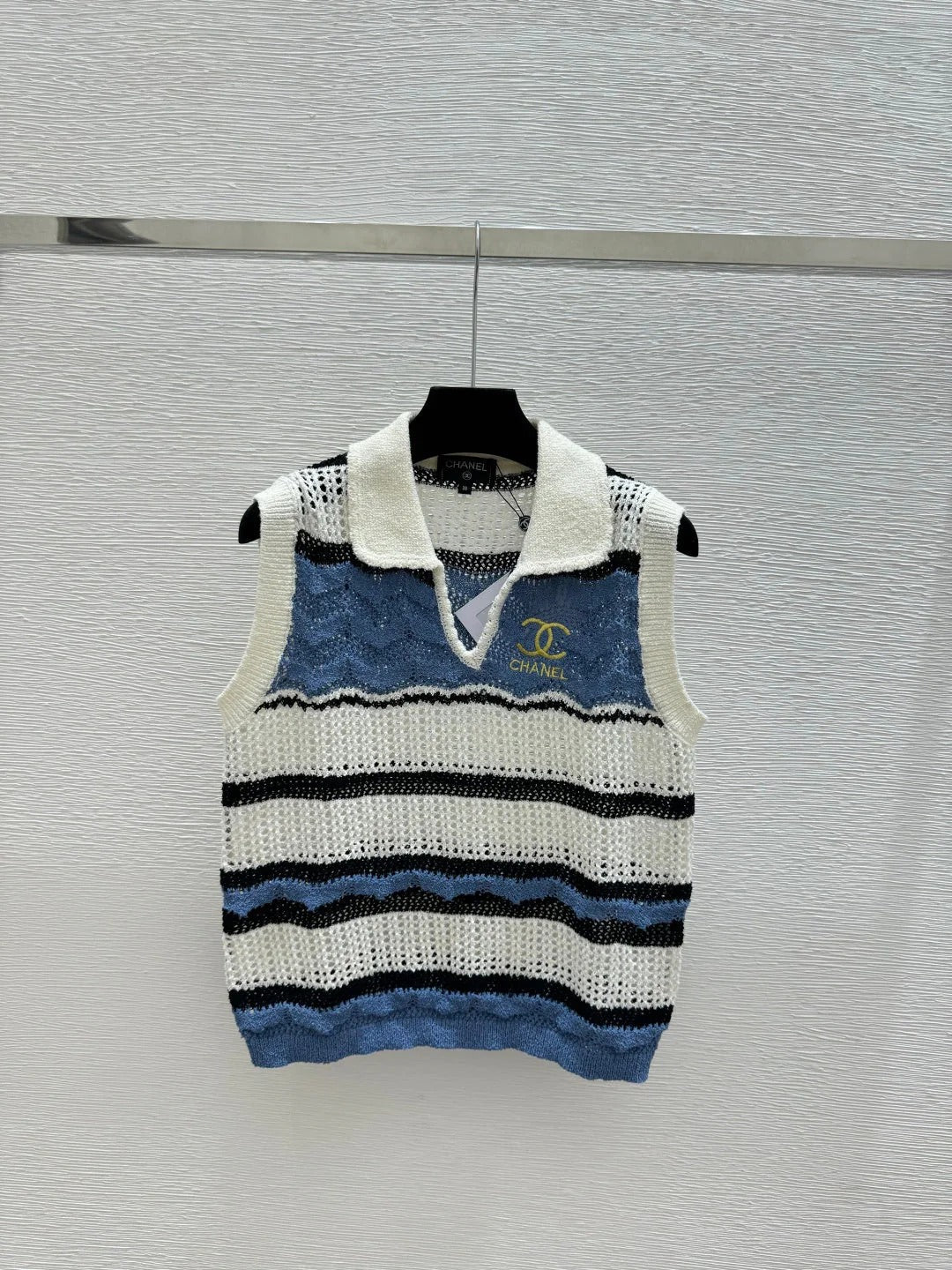 Chanel 2026 Striped Openwork Knit Vest Blue and Red Tencel 264033