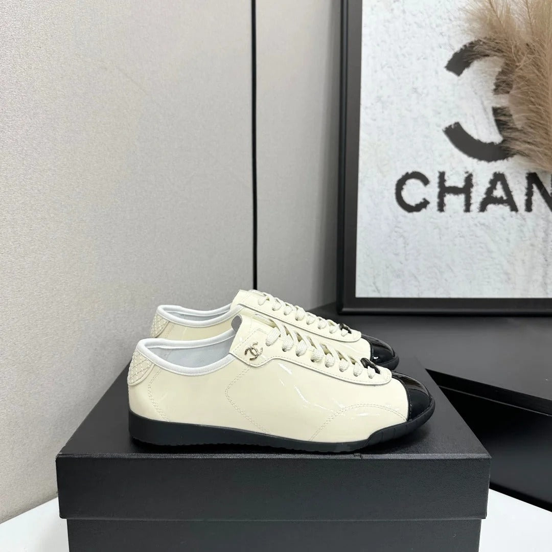 Chanel 2026 Sneakers Calfskin 926249