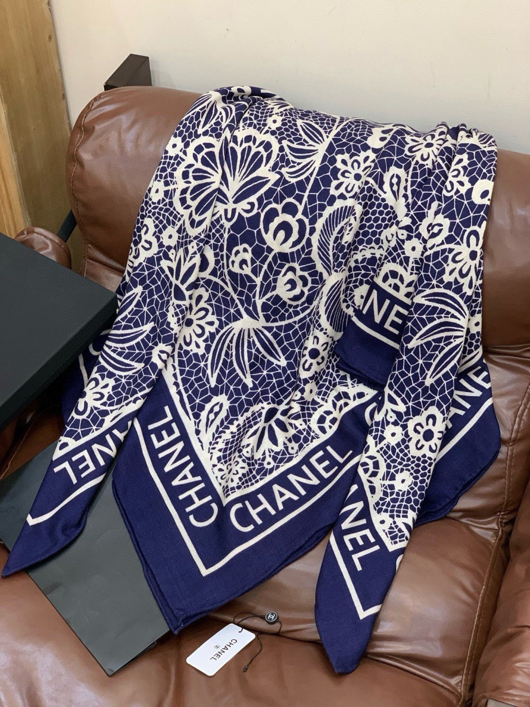 Chanel 26s Scarf 140 In Cashmere Silk 306138