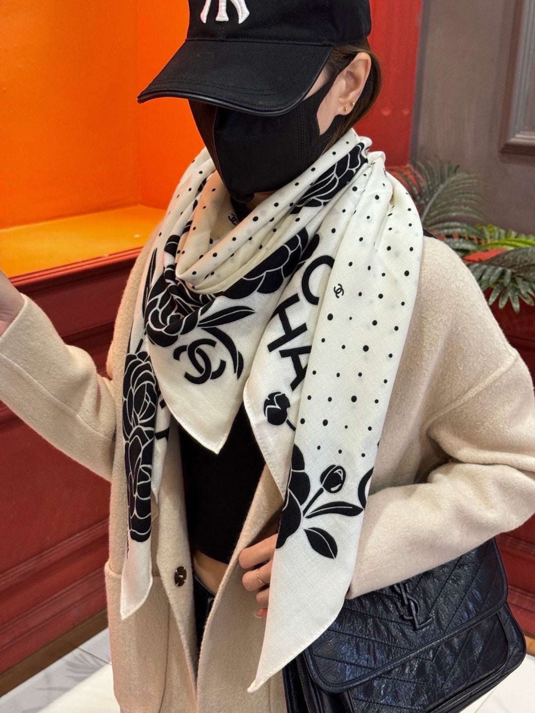 Chanel 26s Scarf 140 In Cashmere Silk 309331