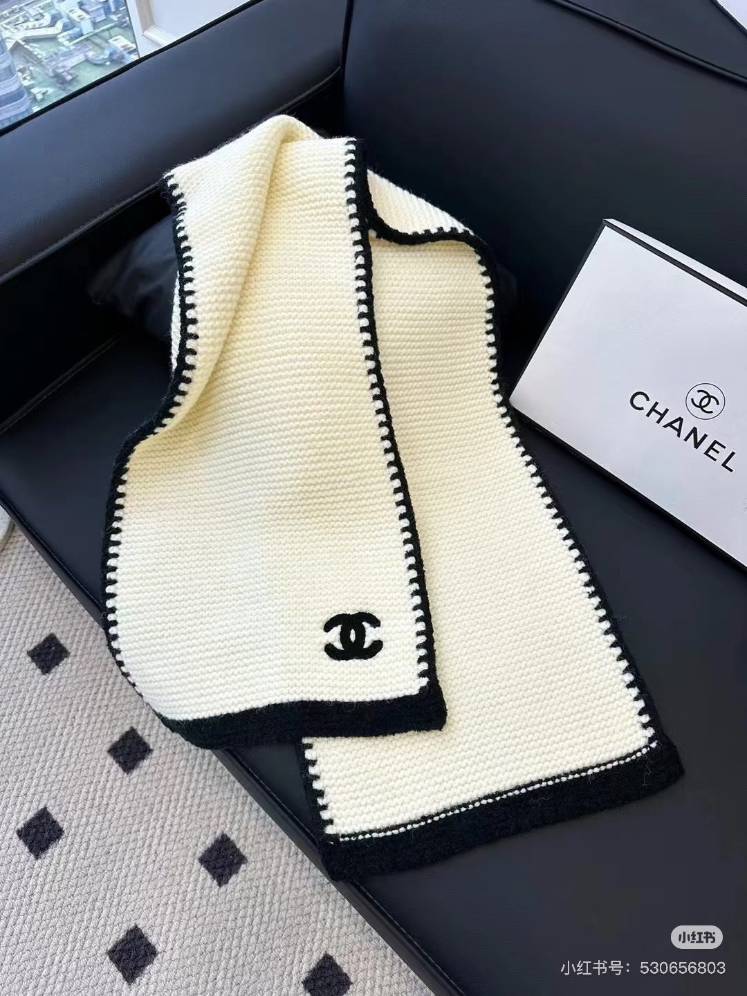 CC 25 Classic Scarf 170cm Black White Wool 293430
