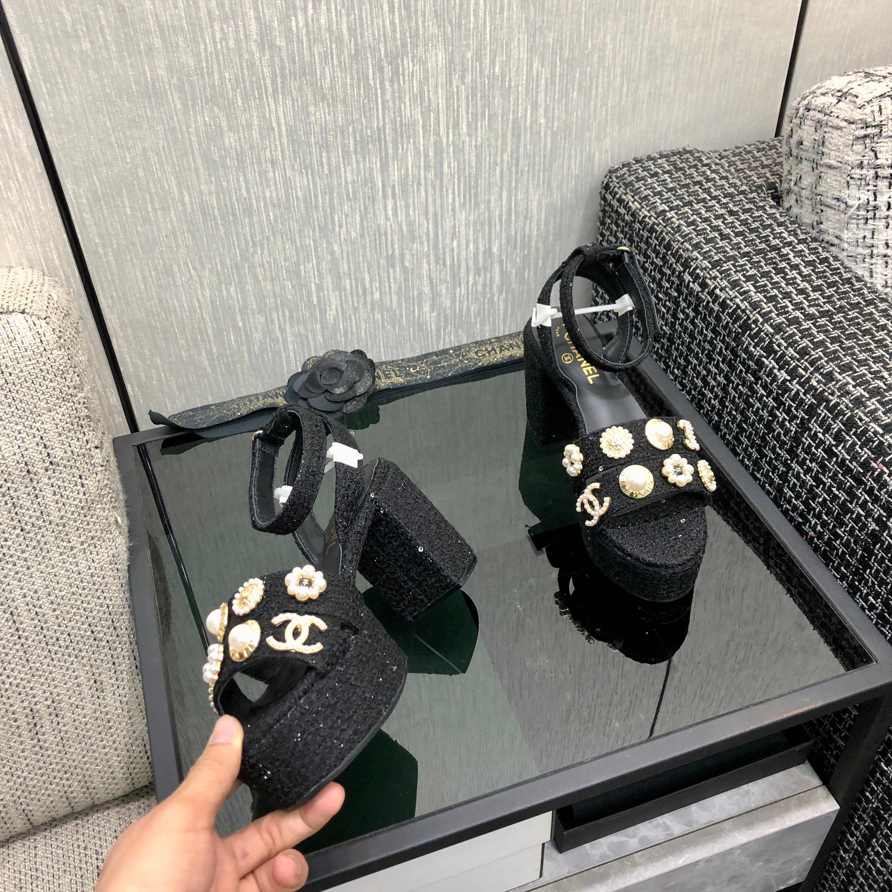 CC SS25 Sandals Tweed & Metal Black 602477