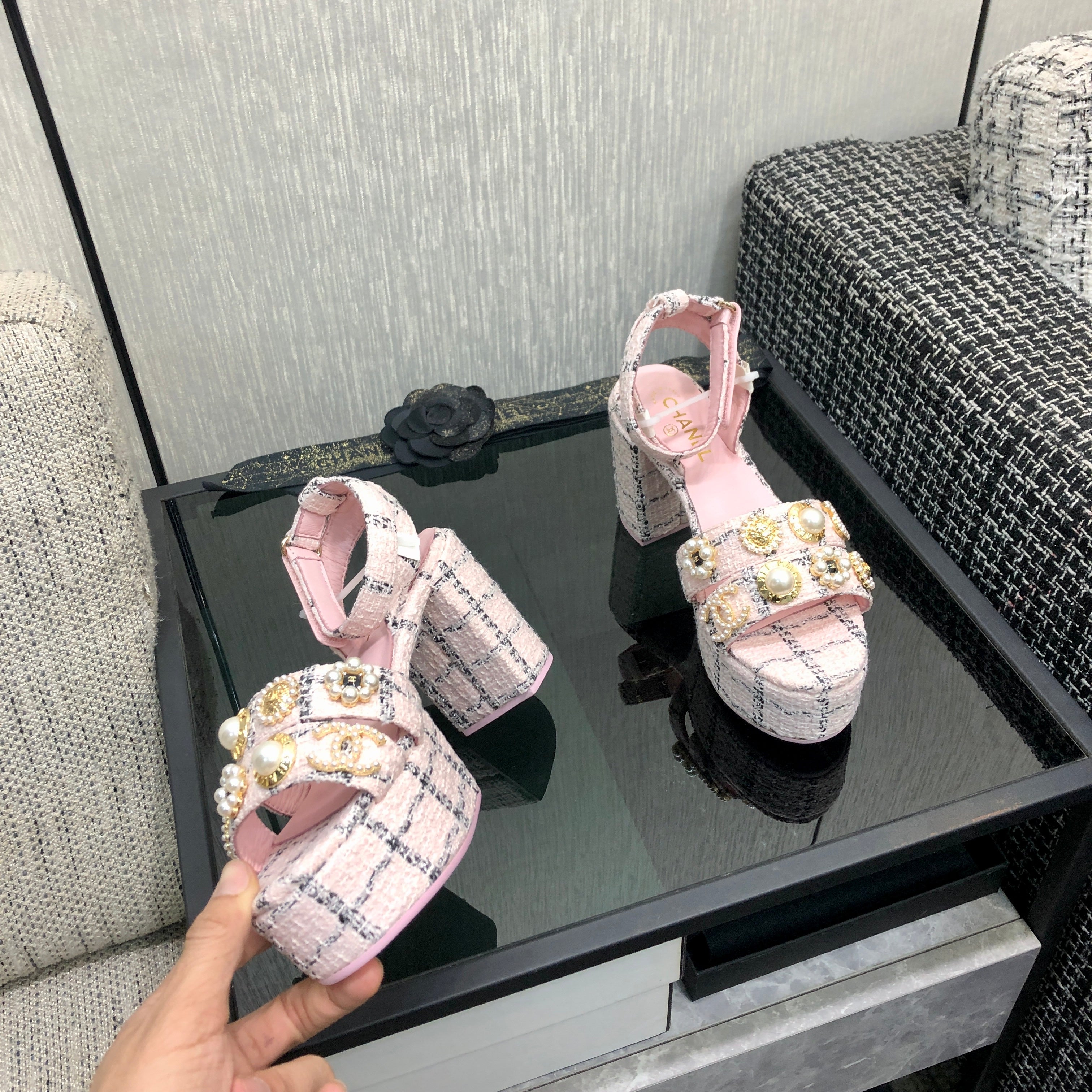 CC SS25 Sandals Tweed & Metal Pink & Black 602480