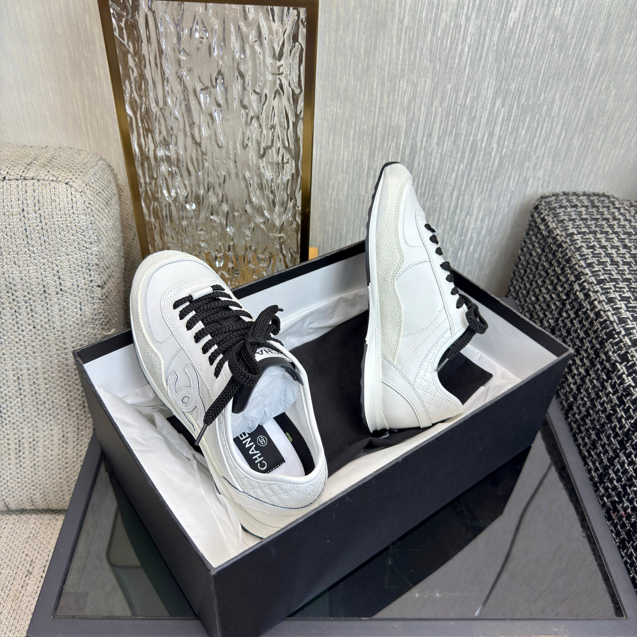 Chanel 2025 Sneaker White Cowhite & Suede 507459