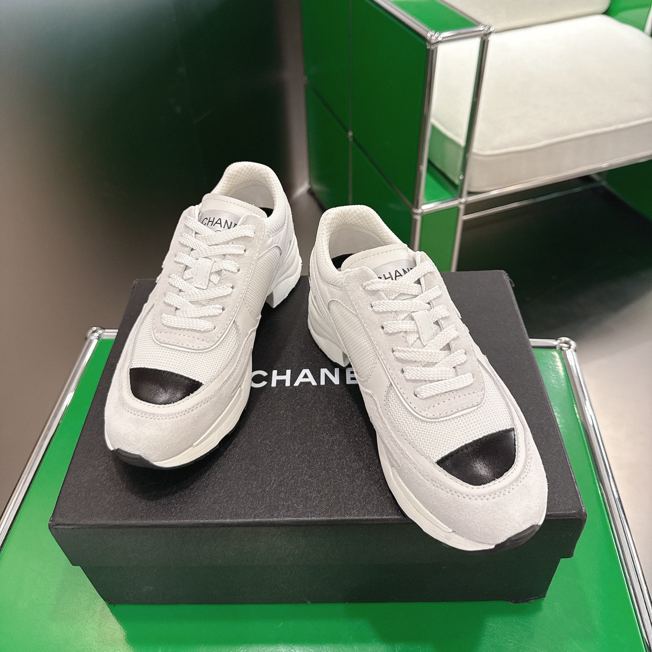 Chanel Low-Top Sneakers 30mm Off-White Calfskin Leather and Mesh  507542