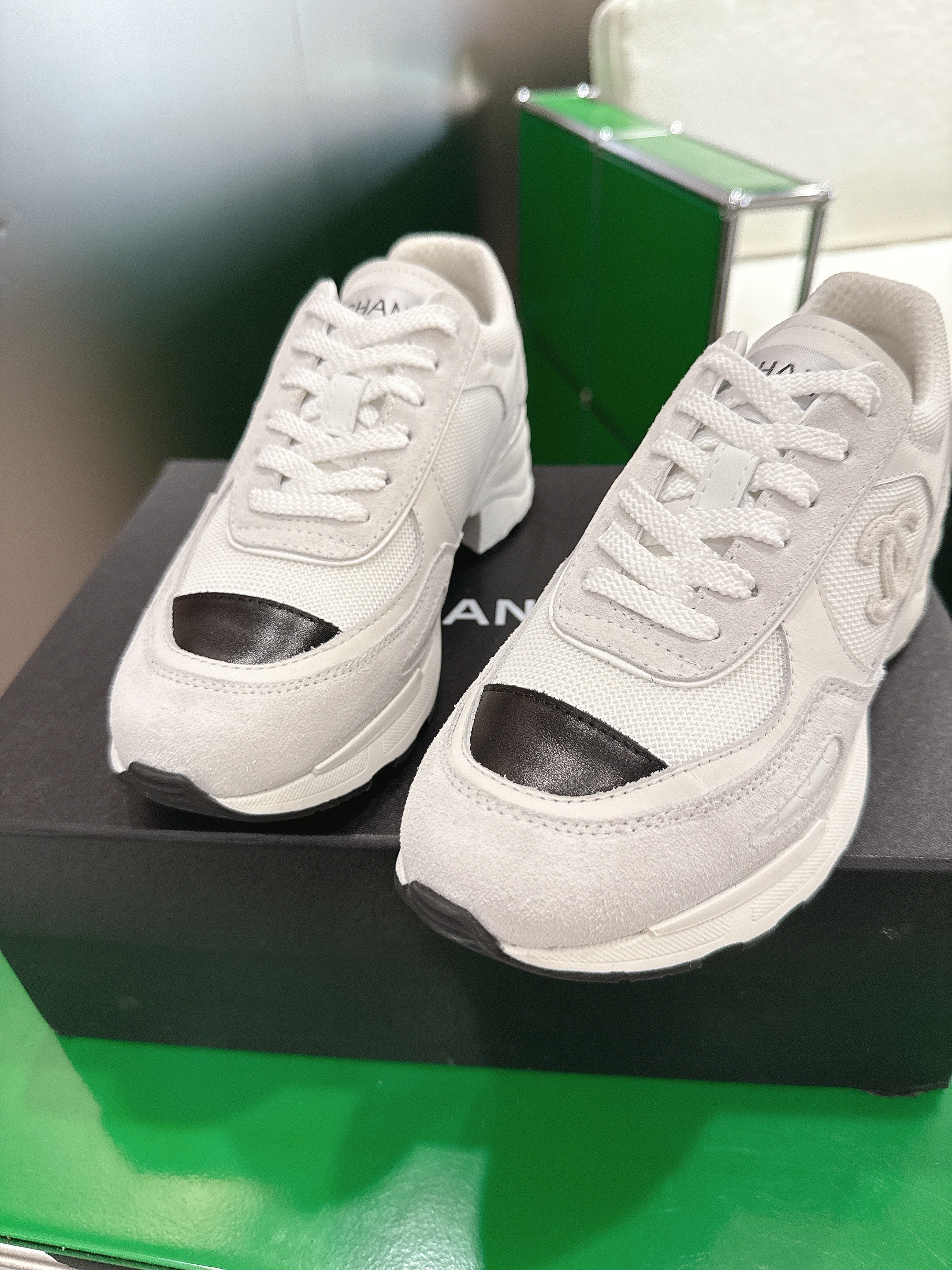 Chanel Low-Top Sneakers 30mm Off-White Calfskin Leather and Mesh  507542