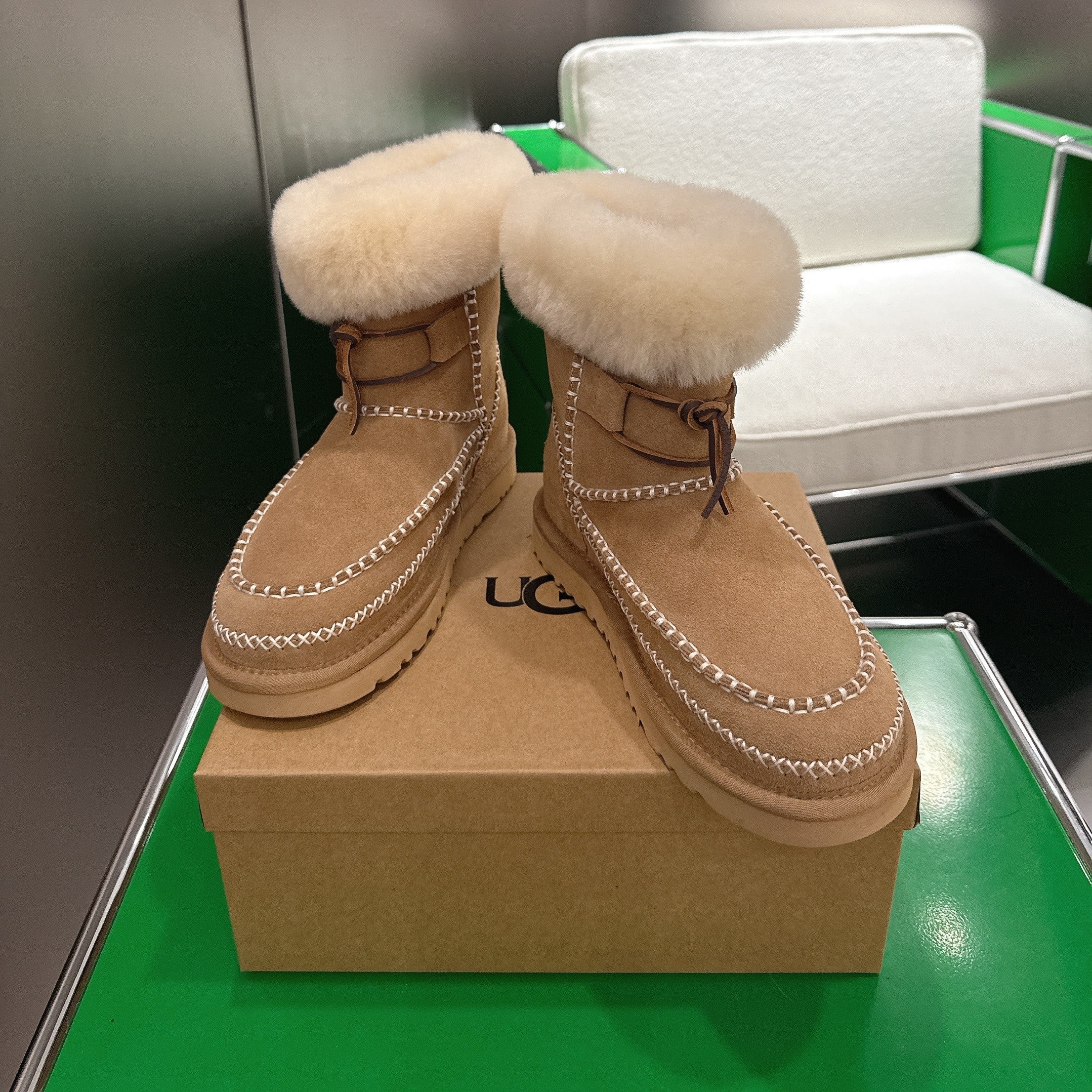 UGG Classic Ultra Mini Alpine Caramel Boots Brown White Wool Suede 507683