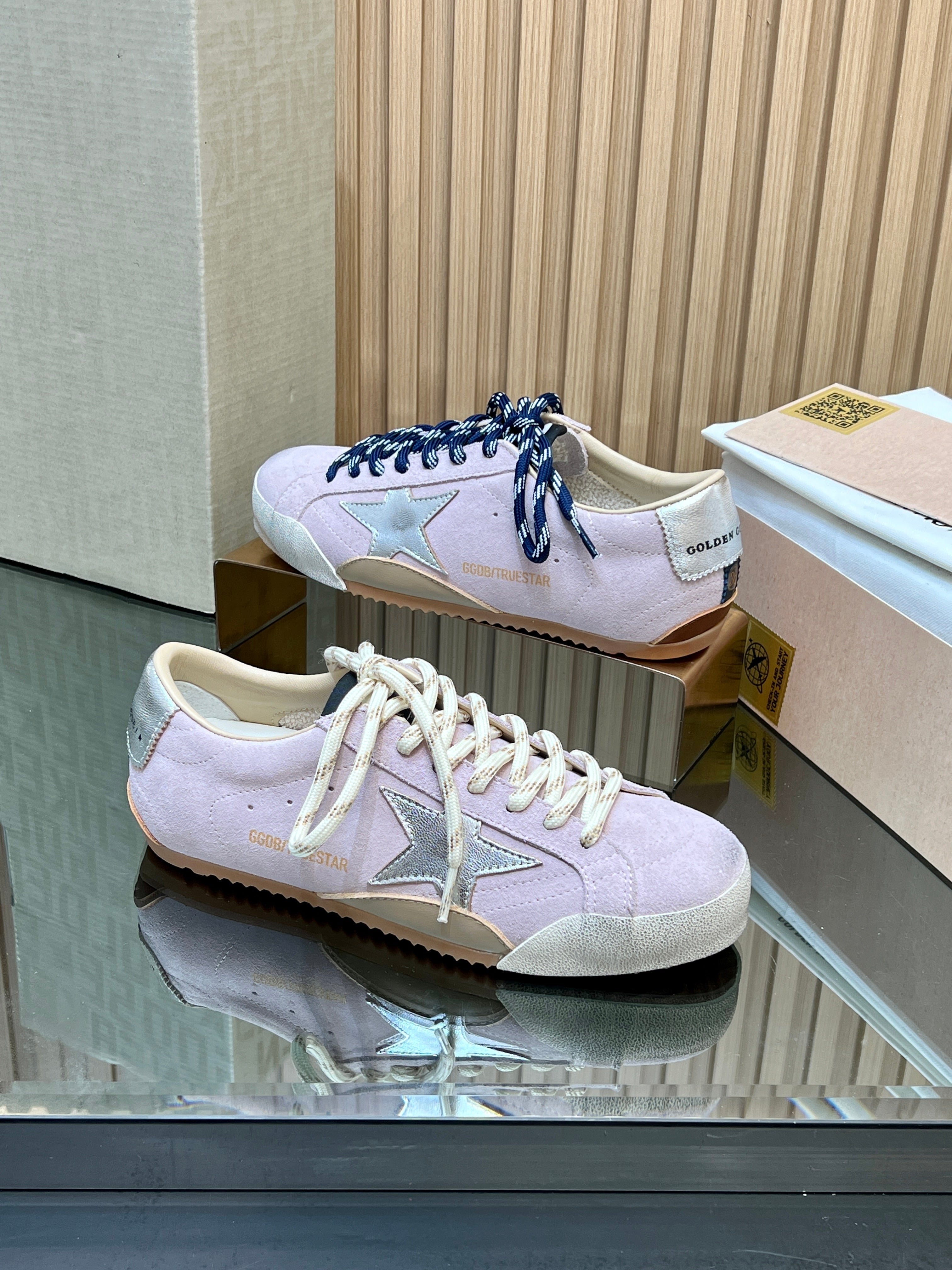 GGDB True-Star Sneaker Light Pink Suede 665960