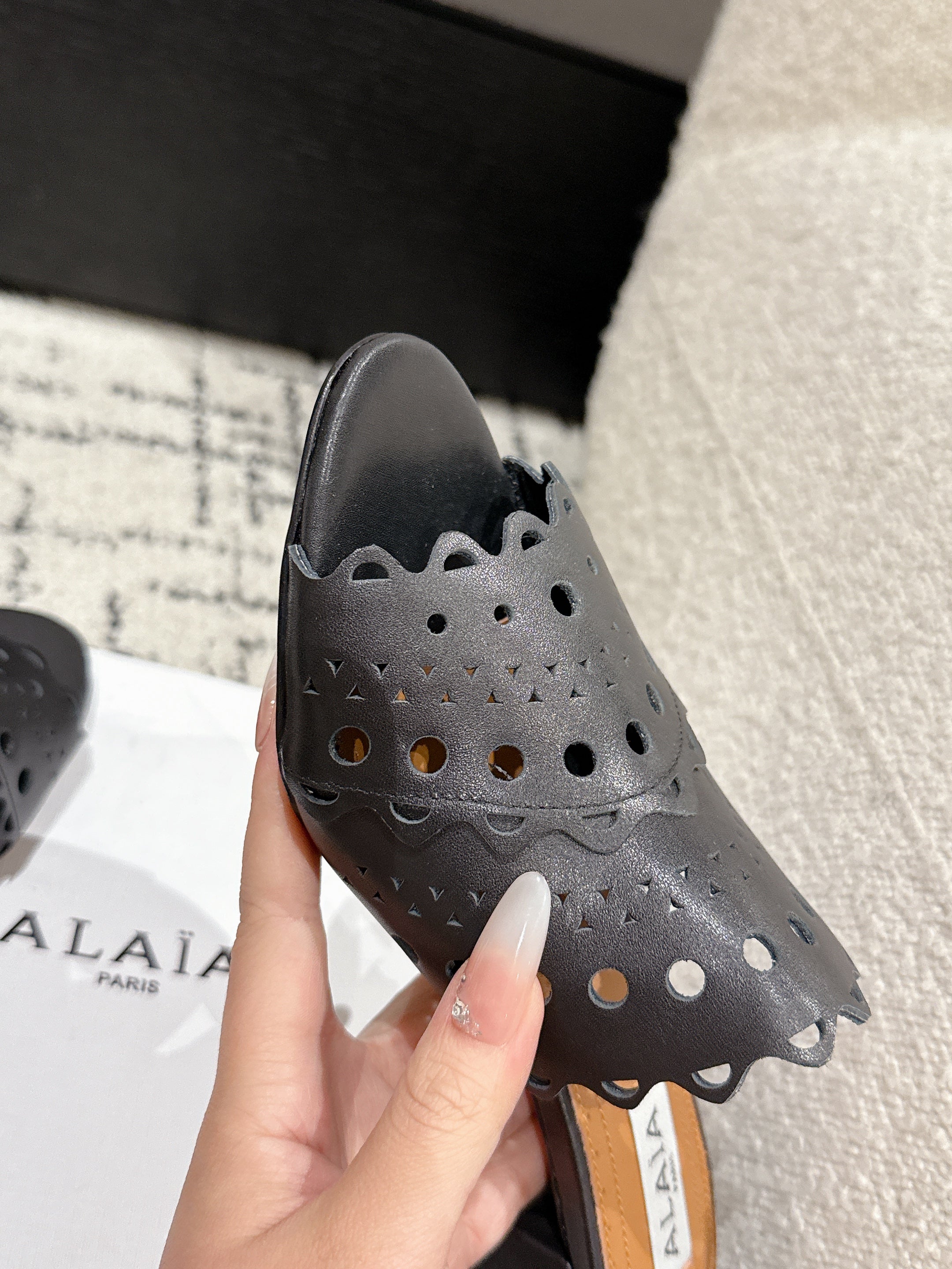 Alaia Vienne Mule Heeled Sandals 70mm Black Leather 232502