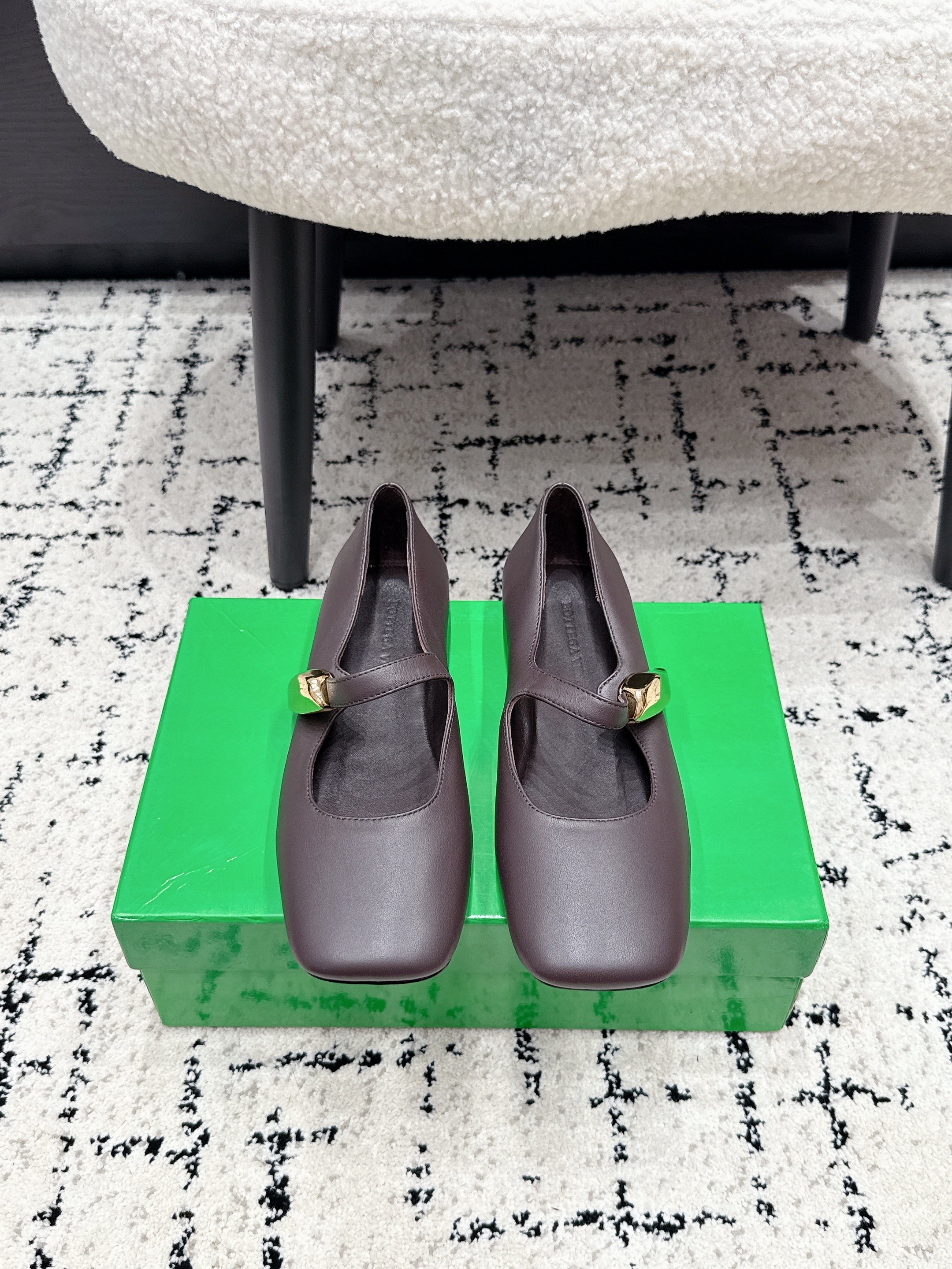 BV Charlotte Mary Jane Flat Coffee Leather 770002