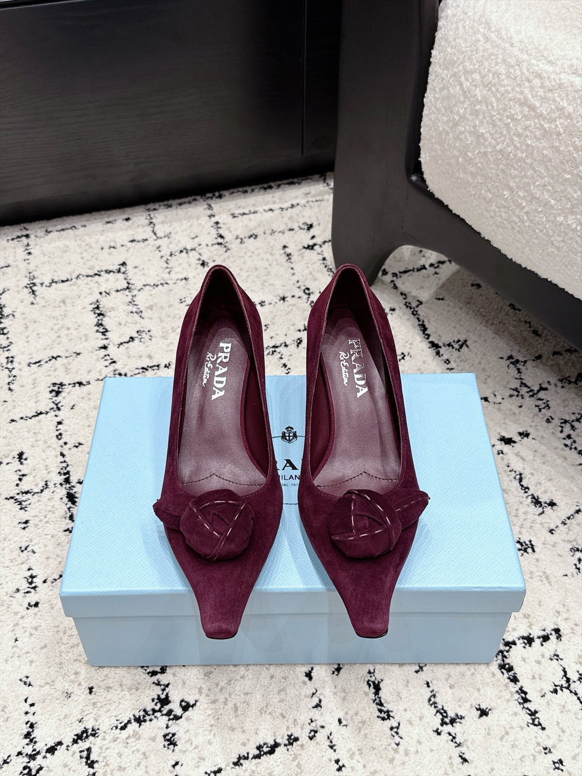 Prada Floral Detail Pumps 5.5cm Burgundy Suede 120980