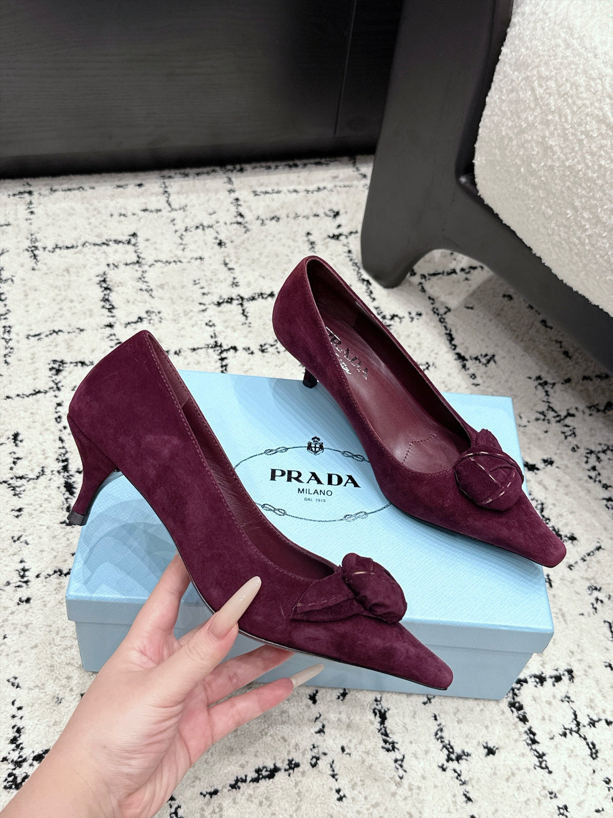 Prada Floral Detail Pumps 5.5cm Burgundy Suede 120980