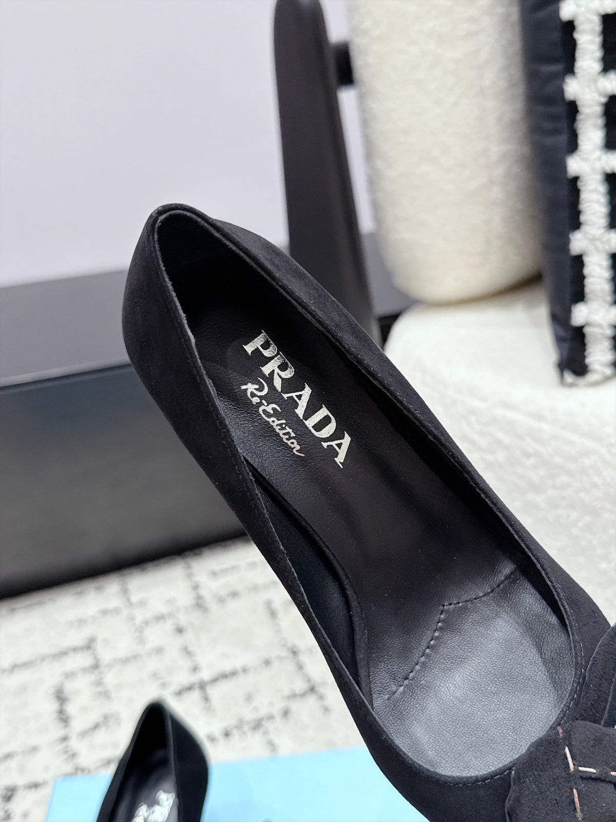 Prada Floral Detail Pumps 5.5cm Black Suede 120981