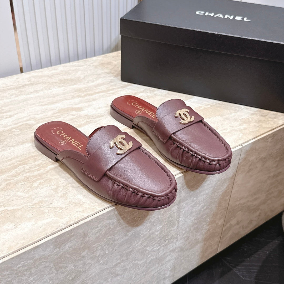 CC 26s Ruffled Mules Burgundy Glossy Sheepskin 992380