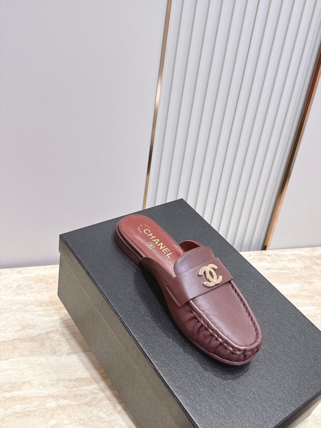 CC 26s Ruffled Mules Burgundy Glossy Sheepskin 992380