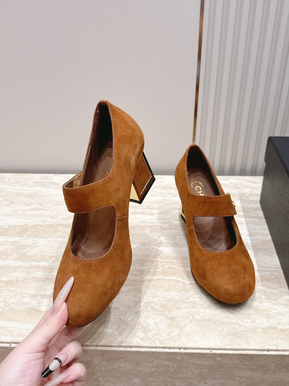 CC 26s Mary Jane Pumps 6cm Brown Suede 121620