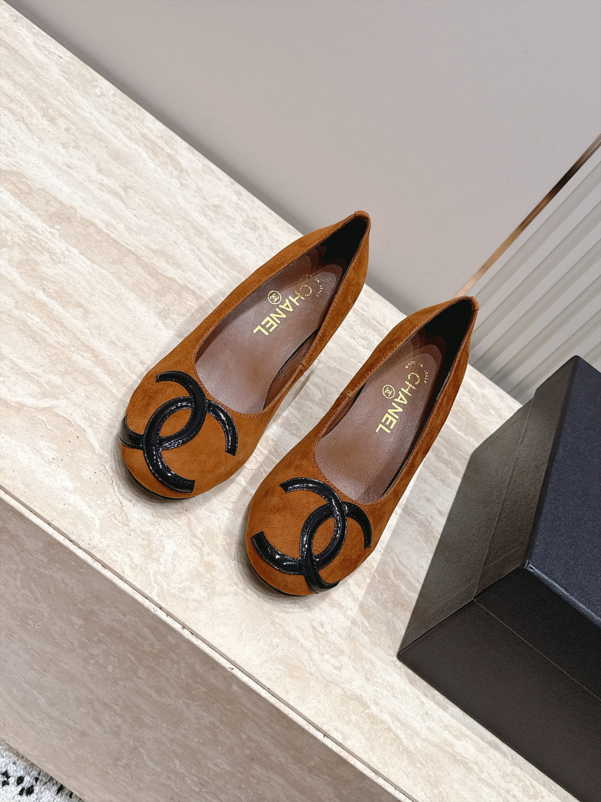 CC 26s Block Heel Pumps 6cm Brown Suede 121622