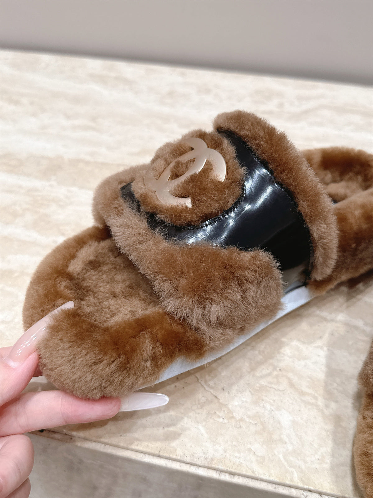 CC 26s Shearling Slides 2cm Brown Fur 121628